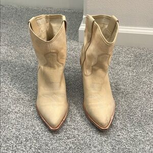 Dolce Vita Cream Cowboy Boots size 10
